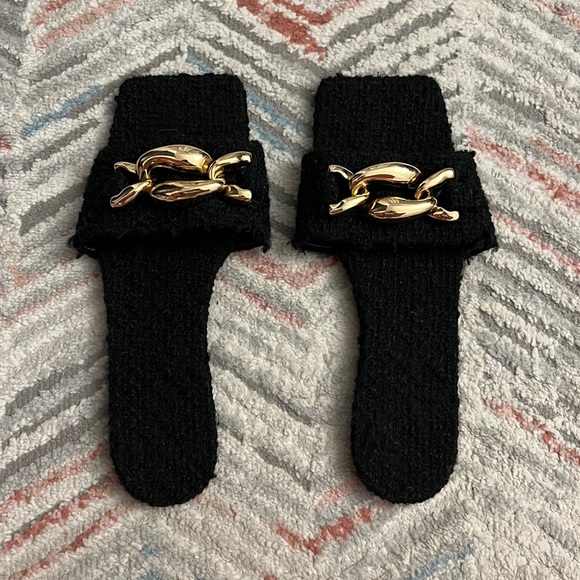 Zara Slippers - Picture 2 of 3